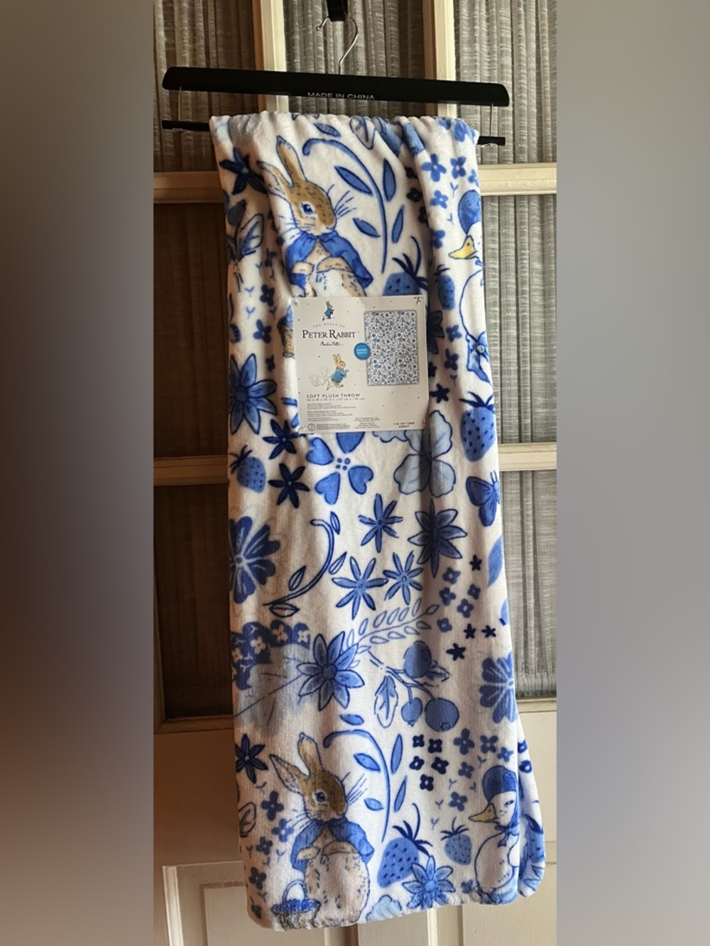 World of Peter Rabbit Super Soft Plush Throw